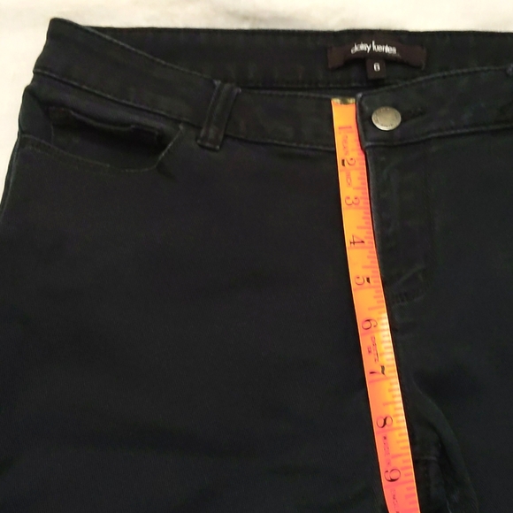 Daisy Fuentes Moda Jeans - Picture 7 of 9